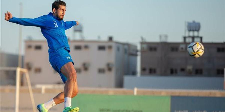 دوري
      يلو
      السعودي..
      نيوم
      يسقط
      أمام
      الجبلين
      في
      غياب
      أحمد
      حجازي