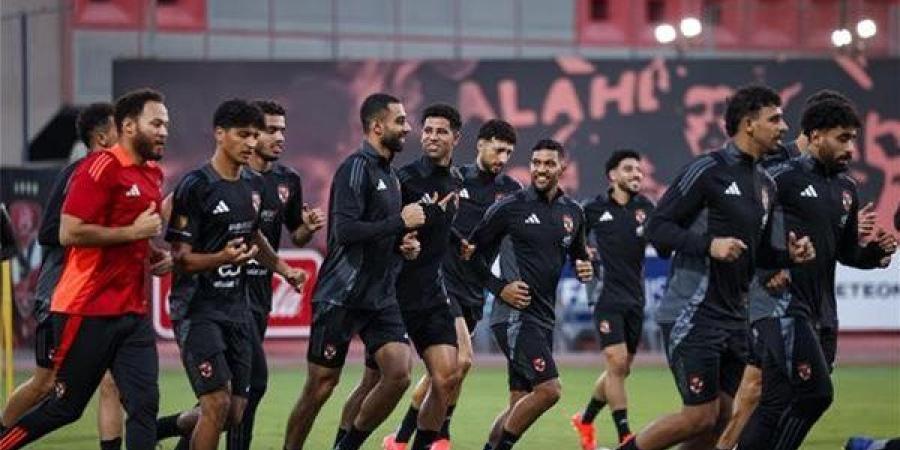 9
      لاعبين..
      غيابات
      الأهلي
      أمام
      زد
      اليوم
      في
      الدوري
      المصري