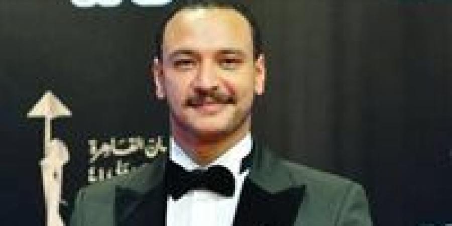 أحمد
      خالد
      صالح
      يكشف
      شخصيته
      في
      فيلم
      الست..
      ويرد
      على
      شائعات
      انفصاله
      عن
      هنادي
      مهنا