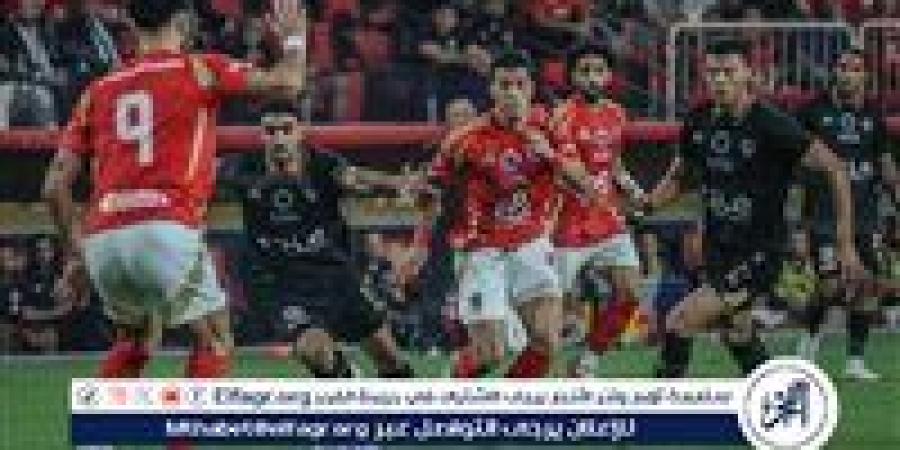 شرط
      وحيد
      يمنع
      نجم
      الأهلي
      من
      الانتقال
      إلى
      الزمالك