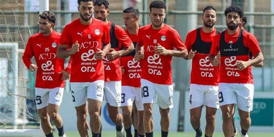 الليلة..
      المنتخب
      يخوض
      أولى
      تدريباته
      استعدادا
      لكاب
      فيردي