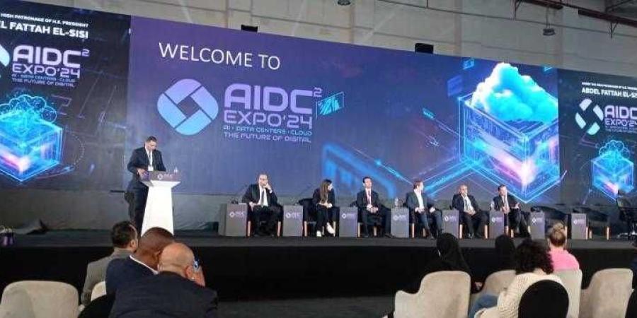 مؤتمر
      AIDC
      يستعرض
      مصادر
      الطاقة
      المستدامة
      لتشغيل
      مراكز
      البيانات