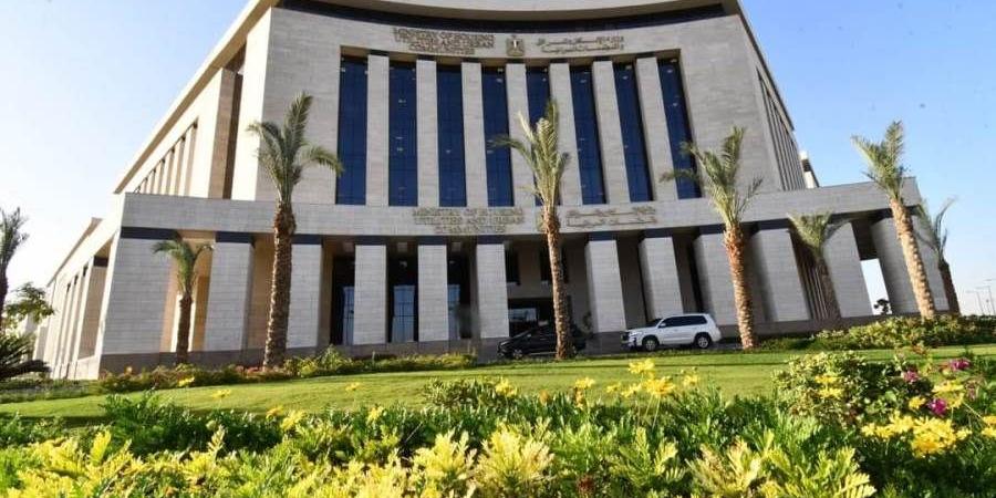 «الإسكان»
      تحدد
      موعد
      إجراء
      القرعة
      العلنية
      لتخصيص
      1645
      وحدة
      سكنية
      بـ8
      مدن
      جديدة