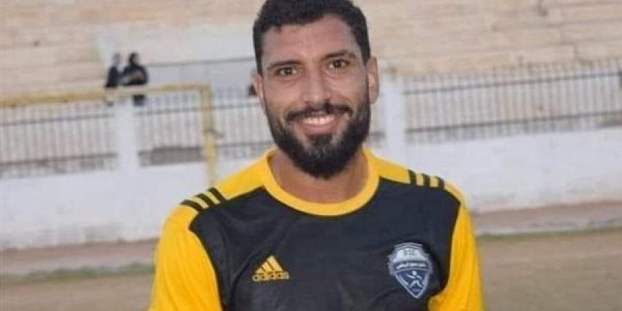 بعد
      محاولة
      إنعاشه..
      وفاة
      محمد
      شوقي
      لاعب
      كفر
      الشيخ
      داخل
      مستشفى
      بدمياط