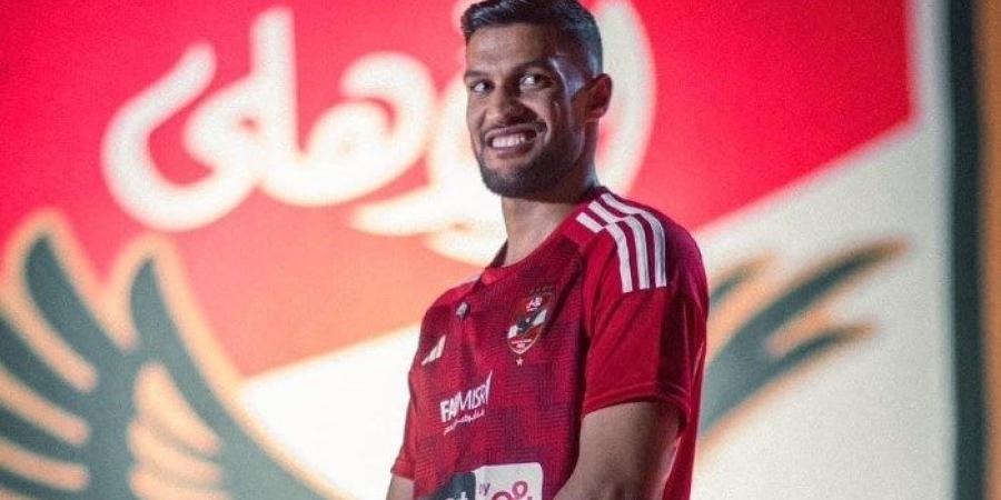 أسرار تفعيل بند الشراء، هل يستمر اللاعب يحيى عطية الله مع الأهلي؟