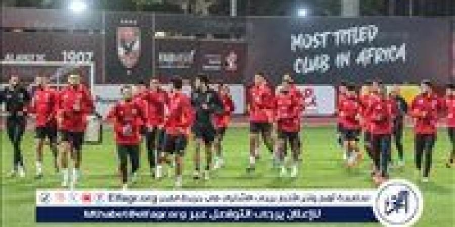 الأهلي
      يختتم
      تحضيراته
      لمباراة
      الاتحاد
      السكندري
      في
      الدوري