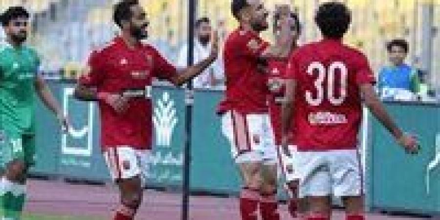 التشكيل
      الرسمي
      لمباراة
      الأهلي
      والاتحاد
      السكندري
      في
      الدوري
      المصري
      الممتاز