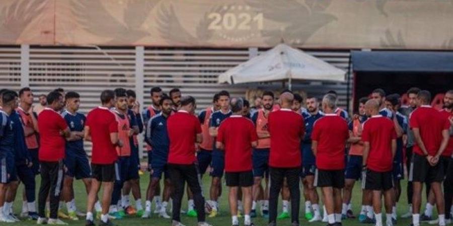 الأهلي يحدد موعد سفر الفريق إلى جنوب إفريقيا لمواجهة أورلاندو بيراتس