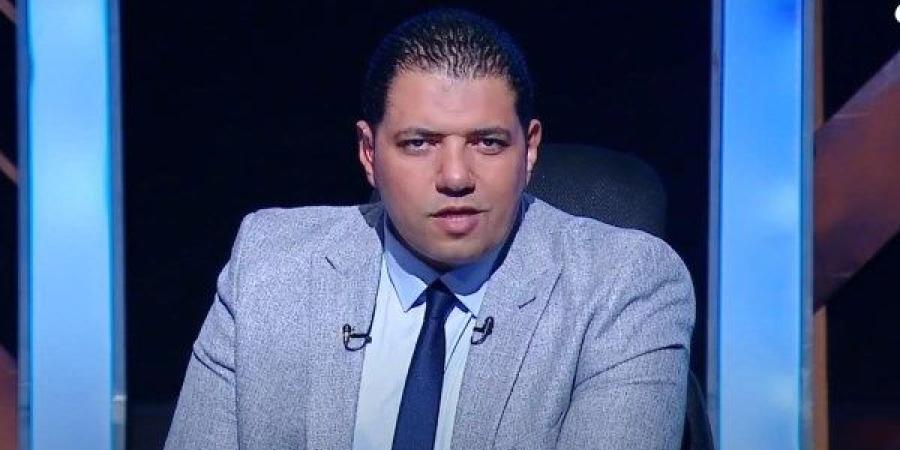 «بوابة لغسيل الأموال».. برلماني يكشف عن سبب مطالبته بحظر «التيك توك»