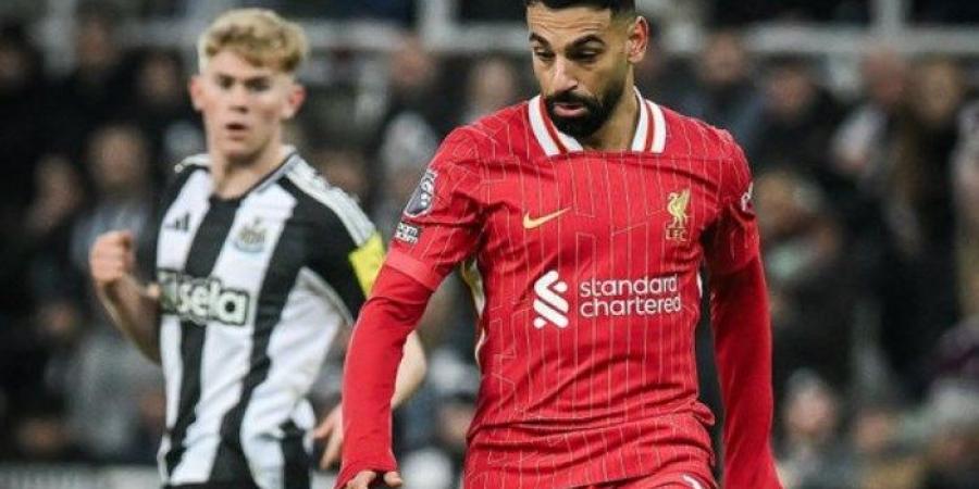 محمد صلاح يسجل الهدف الثالث في شباك نيوكاسل بالدوري الإنجليزي (فيديو)