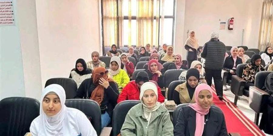 جامعة
      القناة
      تشهد
      ختام
      مبادرة
      "جيل
      جديد
      من
      التمريض"