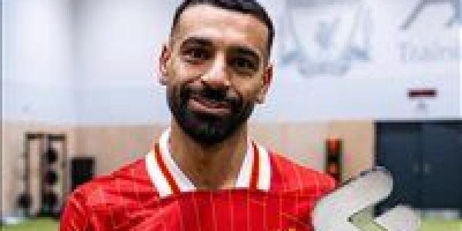 محمد
      صلاح
      يحصل
      على
      جائزة
      لاعب
      شهر
      نوفمبر
      في
      ليفربول