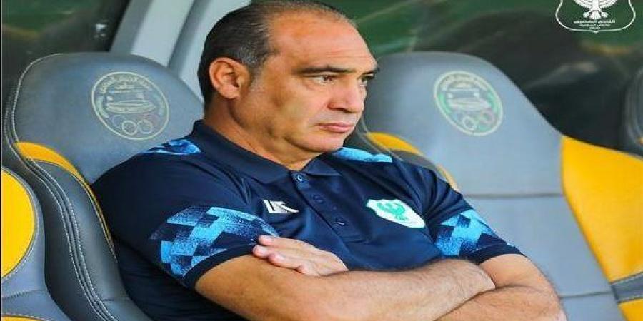 علي
      ماهر
      يعلن
      تشكيل
      المصري
      للقاء
      الزمالك
      فى
      كأس
      الكونفدرالية