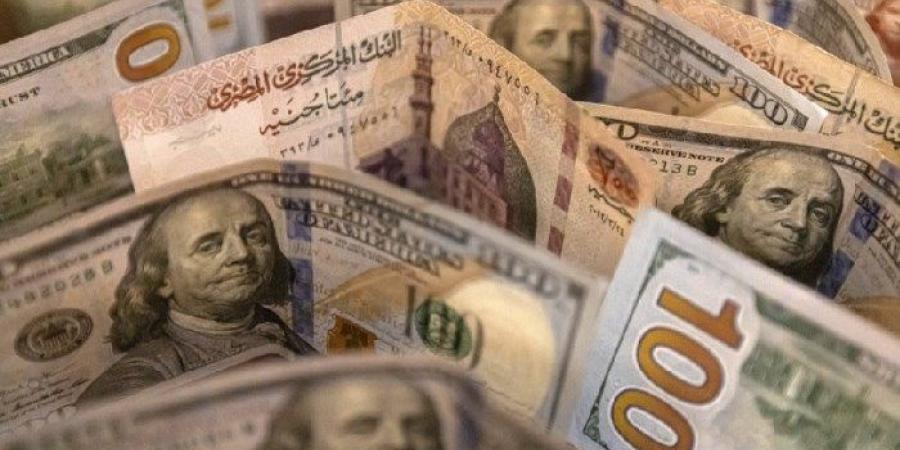 أسعار الدولار، انخفاض العملة الخضراء بالبنوك في ختام تعاملات اليوم الأحد 15-12-2024