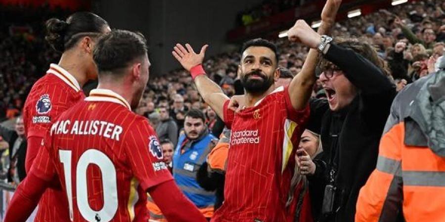 محمد
      صلاح
      يقود
      هجوم
      ليفربول
      ...