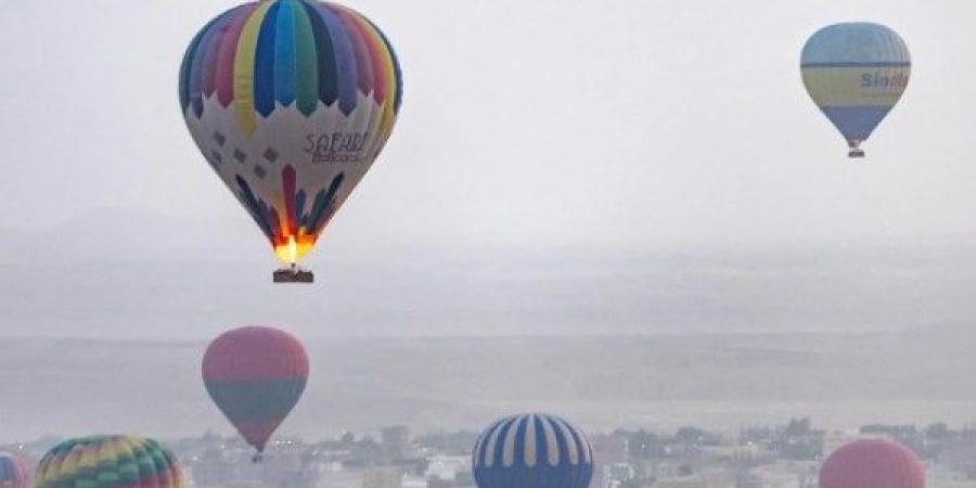 تحليق 145 رحلة بالون طائر على مدار يومين بالبر الغربى فى الأقصر