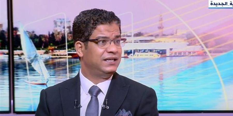 كاتب
      صحفي:
      مصر
      تسعى
      لتعزيز
      استراتيجية
      خدمات
      وبرامج
      النقل
      الجوي