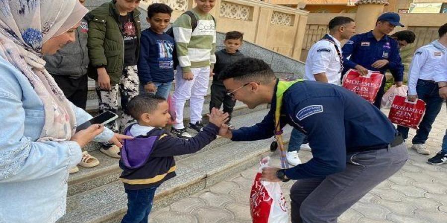 جامعة
      حلوان
      تنظم
      مشروعًا
      للتنمية
      المجتمعية
      برفقة
      أطفال
      دار
      الأيتام