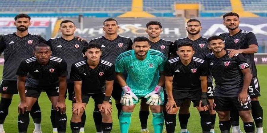 شاهد..
      بث
      مباشر
      لمباراة
      بتروجيت
      والجونة
      في
      الدوري
      المصري