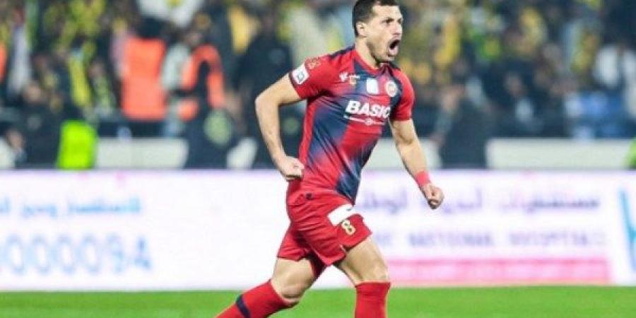 بيراميدز يهدد عودة طارق حامد للزمالك.. ومليون دولار تفسد انتقال نجم فاركو للأبيض