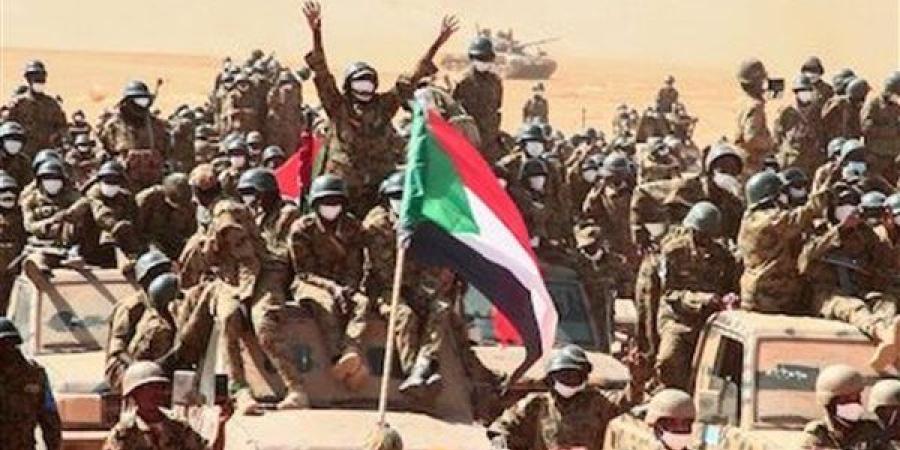 تقرير:
      مسيرات
      الجيش
      السوداني
      تقصف
    ...