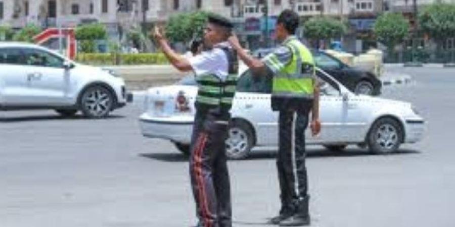 المرور ترصد 1216 حاله مخالفة للتحدث في الهاتف أثناء القيادة