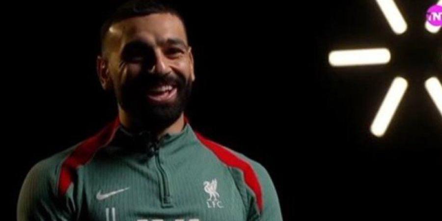 محمد
      صلاح:
      أريد
      أن
      أكون
      قدوة
      لشعبي..
      ومررت
      بأوقات
      صعبة
      للغاية