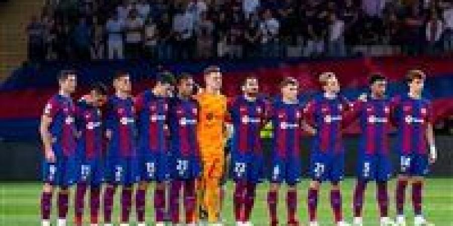 برشلونة
      يتأهل
      لدور
      الـ16
      من
      كأس
    ...