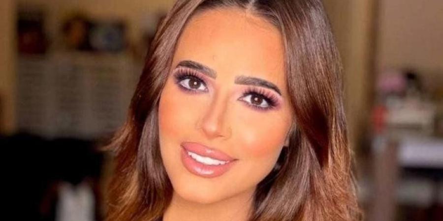 شاهد..
      رنا
      سماحة
      تتألق
      في
      أول
      ظهور
      بعد
      الانفصال