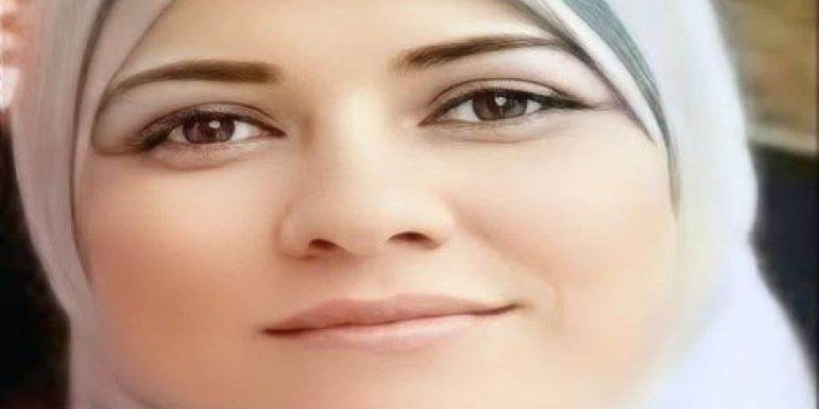 من أكلة هنية لـ حزن ومأتم..  كواليس وفاة ممرضة وإصابة أبنـ.ائها بتسـ.مم غذائي فى دمياط