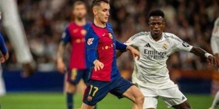 مباراة
      برشلونة
      وريال
      مدريد
      في
      ...