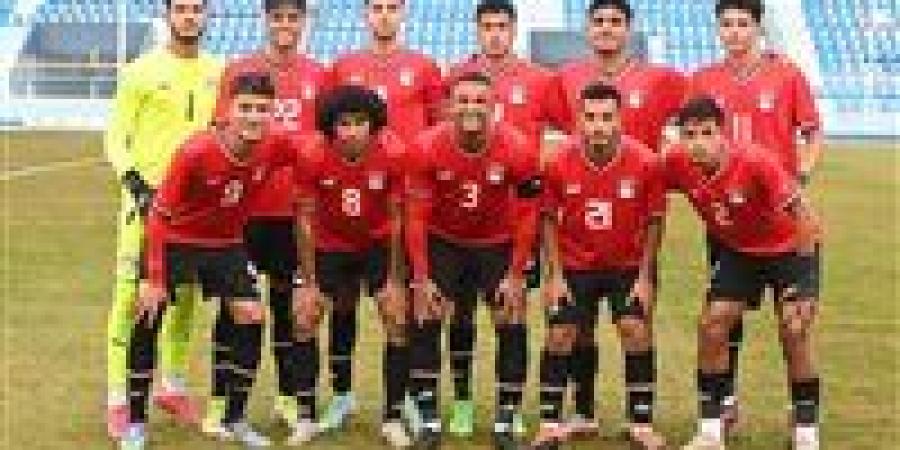 تحت
      أنظار
      هاني
      أبو
      ريدة..
      منتخب
      الشباب
      يتعادل
      سلبيا
      مع
      الفريق
      الأول
      بغزل
      المحلة