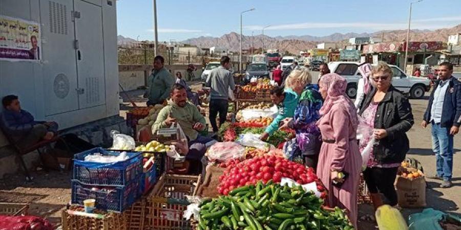 للمرة
      الخامسة..
      افتتاح
      سوق
      اليوم
      ...