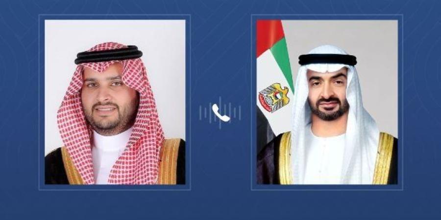 هاتفياً..
      رئيس
      الإمارات
      يعزي
      في
      وفاة
      الأمير
      محمد
      بن
      فهد
      آل
      سعود