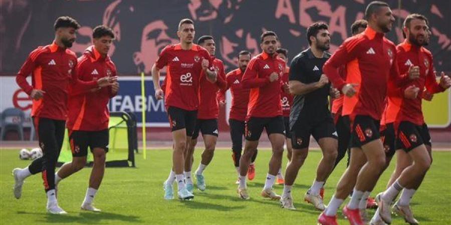 الأهلي
      يختتم
      استعدادات
      لمواجهة
      مودرن
      سبورت
      في
      الدوري