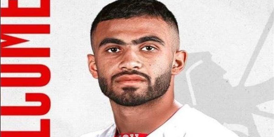 شاهد|
      أحمد
      حسام
      يوجه
      رسالة
      خاصة
      إلى
      جماهير
      الزمالك..
      فيديو