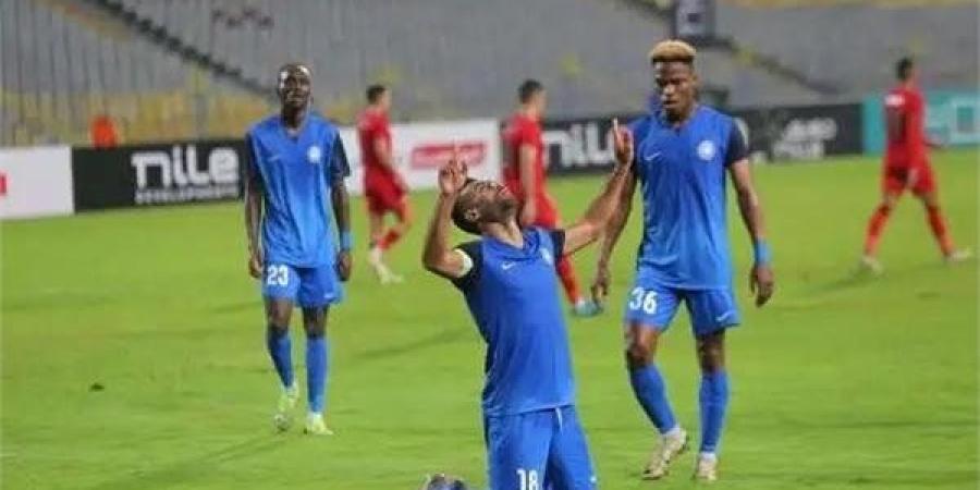 شاهد..
      بث
      مباشر
      لمباراة
      سموحة
      وبتروجيت
      في
      الدوري
      المصري