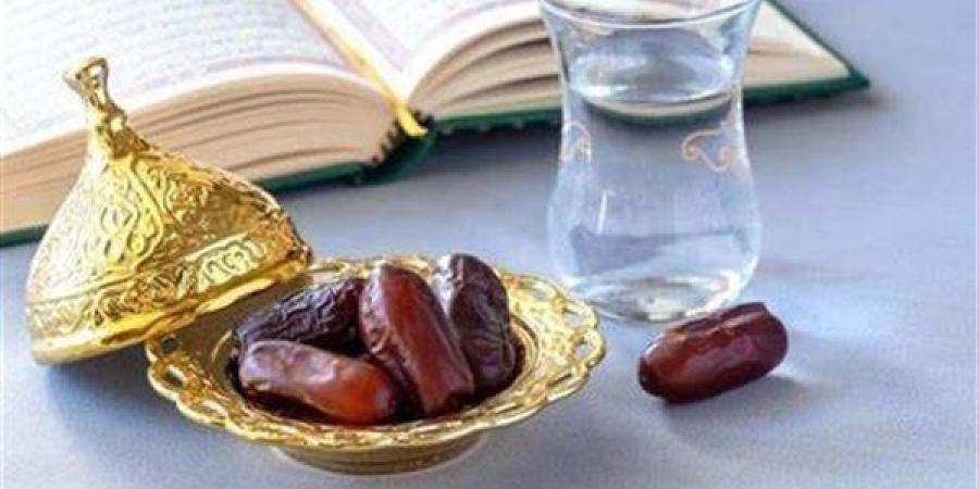 الاعذار
      المبيحه
      للفطر
      في
      شهر
      رمضان..
      قضاءها
      وكفارتها