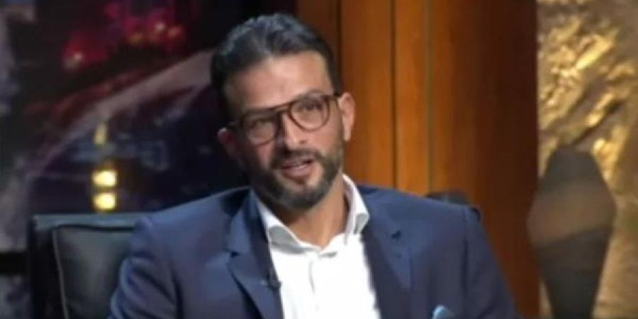 أيمن عباس يشكر صاحب فيديو الصلاة: «الفيديو ذكرني بأهمية منح الصلاة وقتها الكامل»