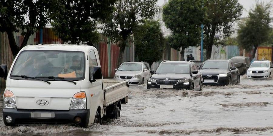 الأمطار
      تهدد
      بإغراق
      "طرق
      المونديال"