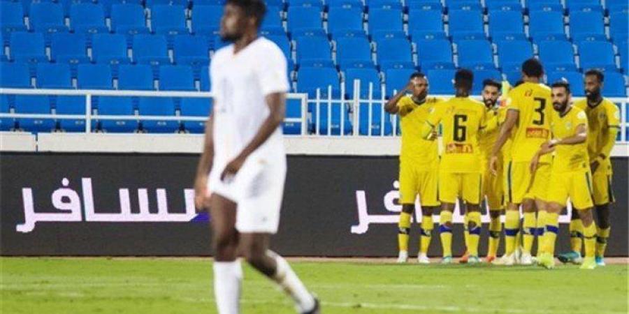 شاهد..
      مباراة
      مهمة
      بين
      التعاون
      والشباب
      في
      الدوري
      السعودي