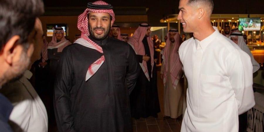 رونالدو:
      تشرفت
      بلقاء
      محمد
      بن
      سلمان