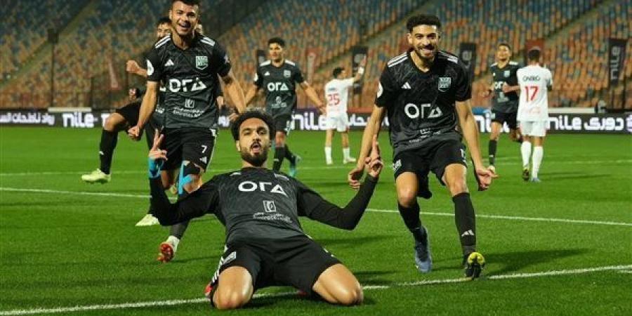 الزمالك
      يتعادل
      1-1
      مع
      زد
      بالدوري
      المصري
      الممتاز