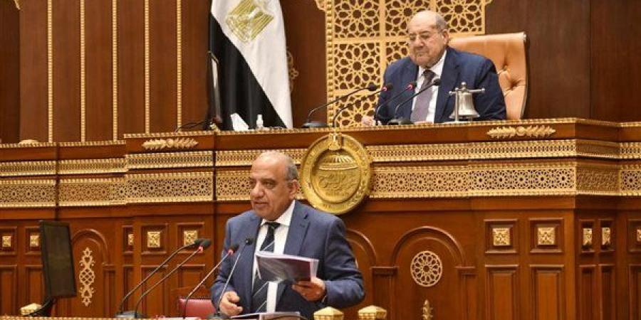 وزير
      الكهرباء:
      نستعد
      لصيف
      2025
      بإضافة
      2
      جيجا
      وات
      جديدة
      لمواجهة
      الأحمال