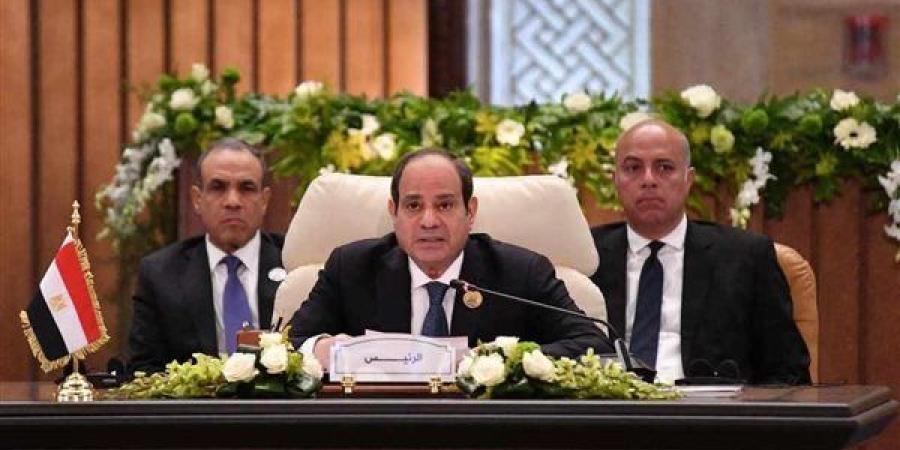 الرئيس
      السيسي
      يعلن
      اعتماد
      البيان
      الختامى
      للقمة
      العربية
      وخطة
      مصر
      لإعمار
      غزة