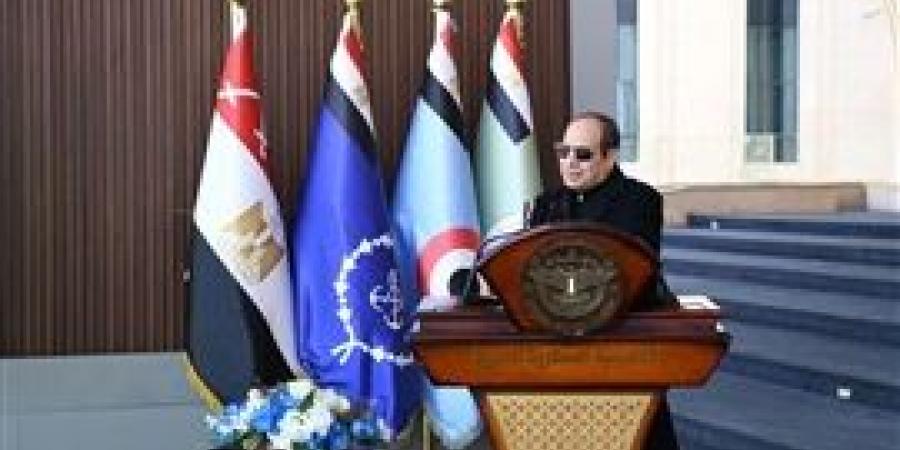 السيسي
      لـ
      المصريين:
      ماتشغلوش
      بالكم
      أبدًا