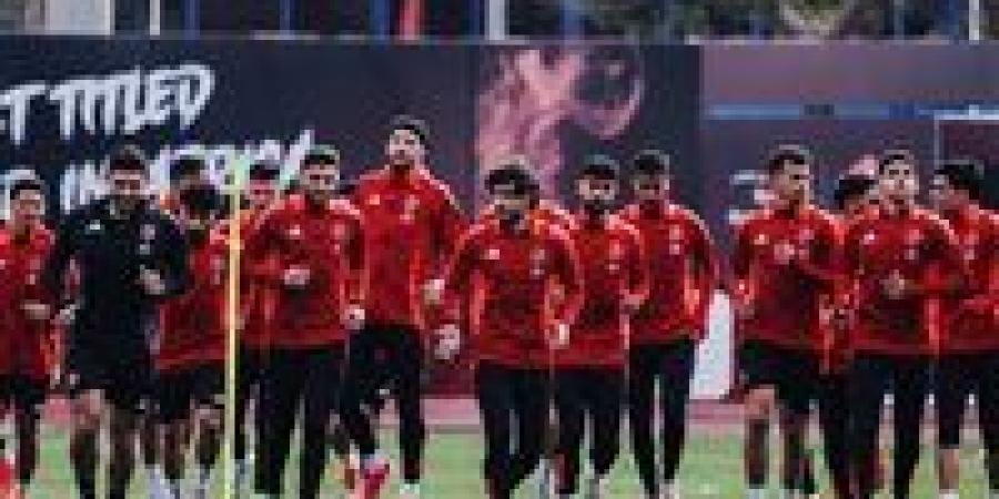 الأهلي
      يدخل
      معسكراً
      مغلقاً
      اليوم
      استعداداً
      لمباراة
      القمة
      أمام
      الزمالك