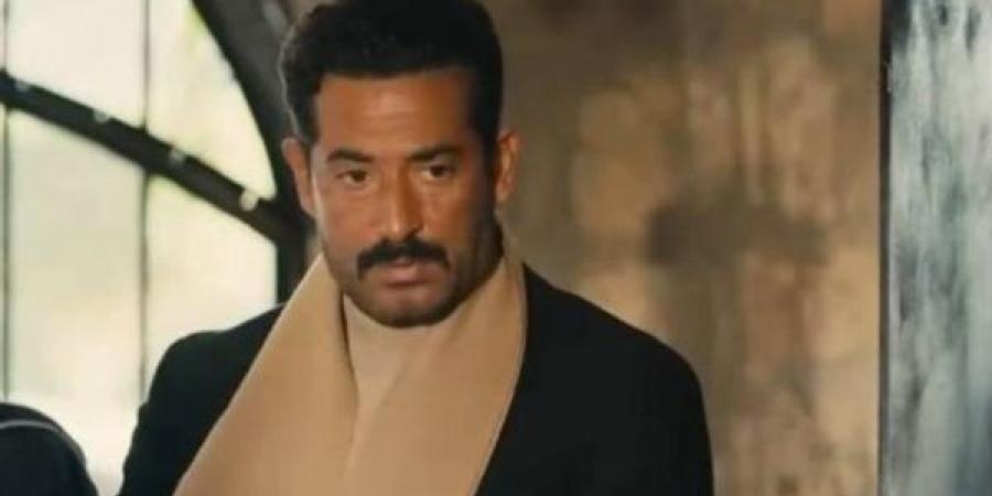 مسلسل
      سيد
      الناس
      الحلقة
      9:
      الجارحي
      ينقذ
      شقيقته
      من
      الخطف