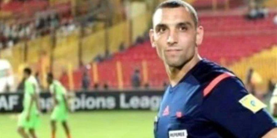 حكام
      مصريين..
      إعلان
      أسماء
      حكام
      مباراة
      القمة
      بين
      الأهلي
      والزمالك