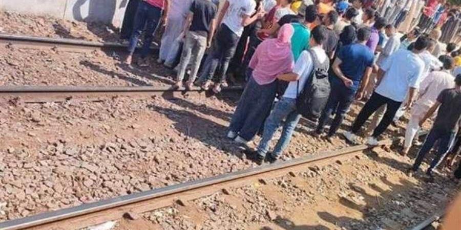 مصرع سيدة بعد سقوطها من قطار في نجع حمادي